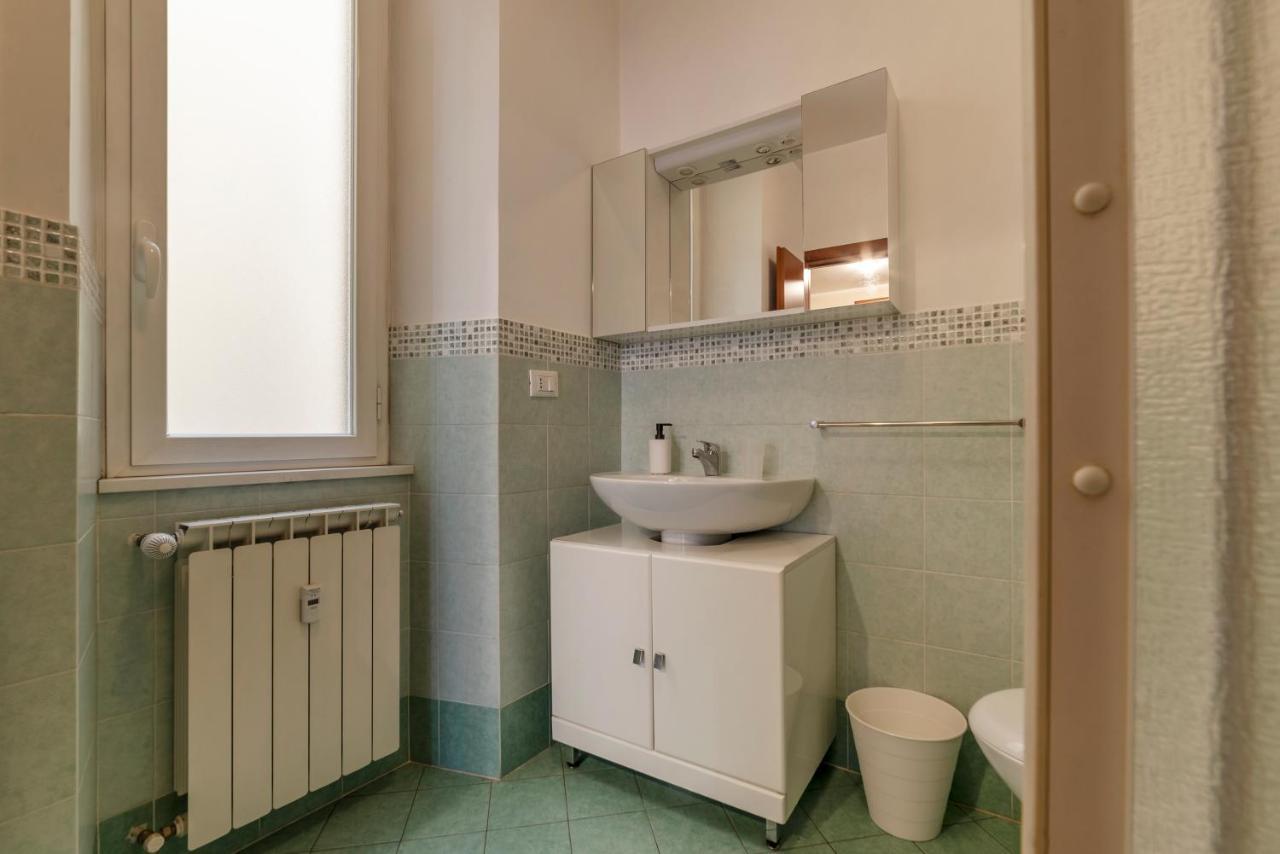 Piazza Re Di Roma Apartment Екстер'єр фото